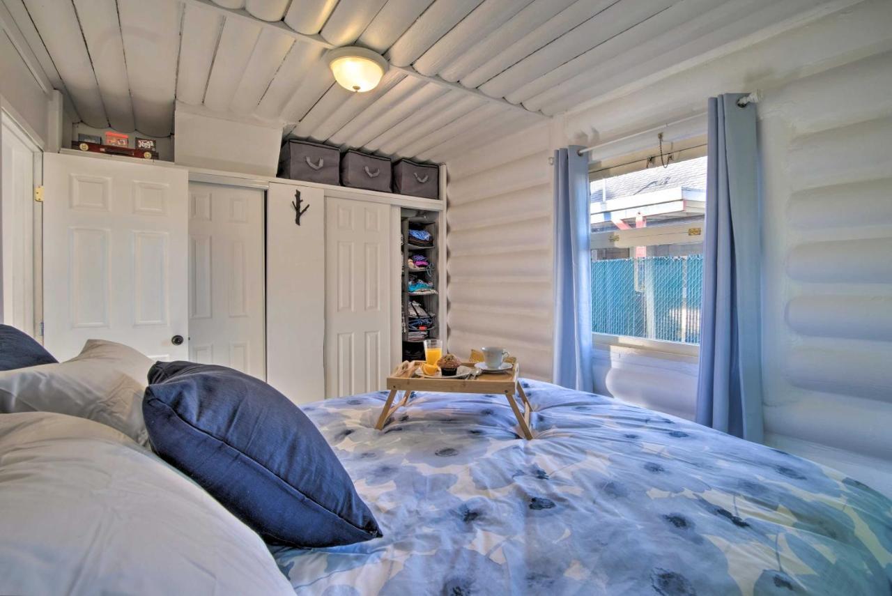 Unique Dog-Friendly Log Cabin Short Walk To Ocean เครสเซนต์ซิตี ภายนอก รูปภาพ