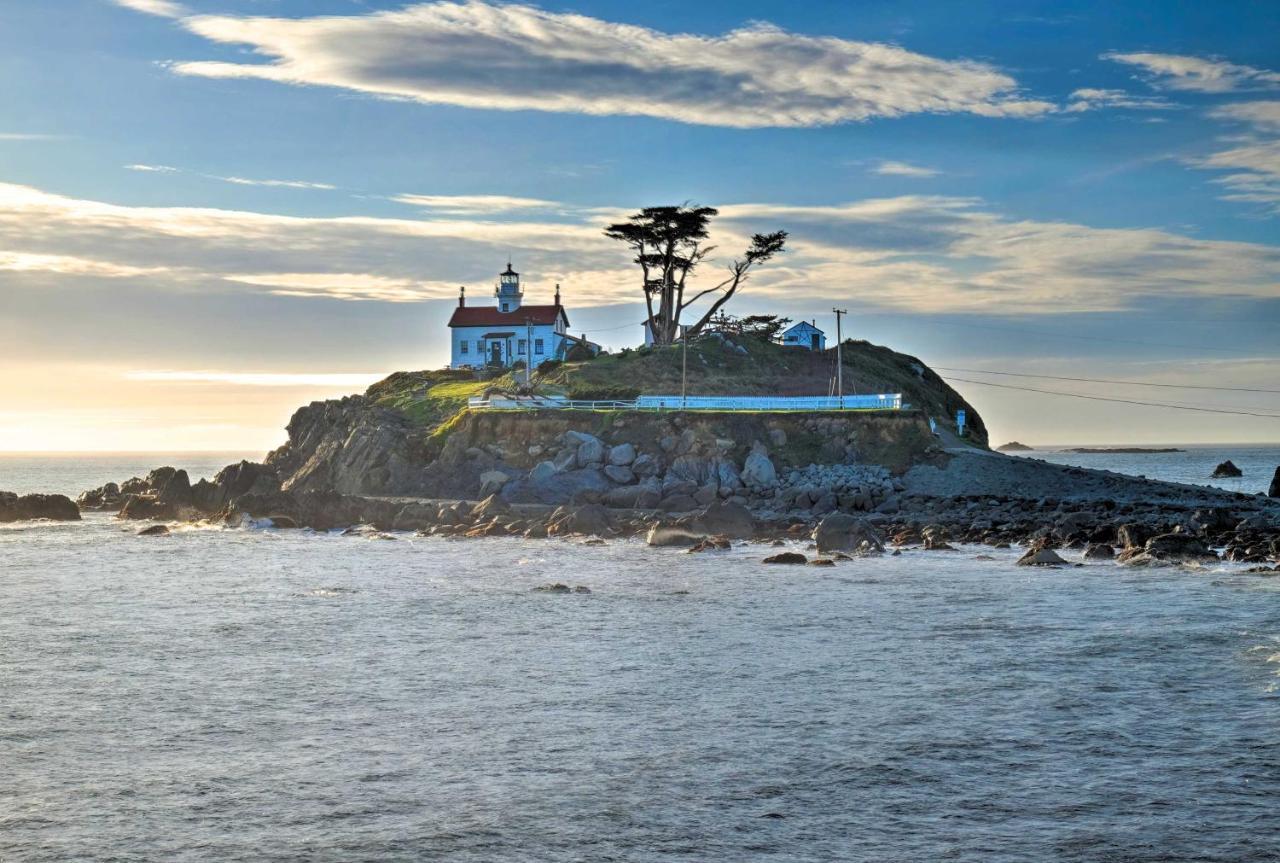 Unique Dog-Friendly Log Cabin Short Walk To Ocean เครสเซนต์ซิตี ภายนอก รูปภาพ